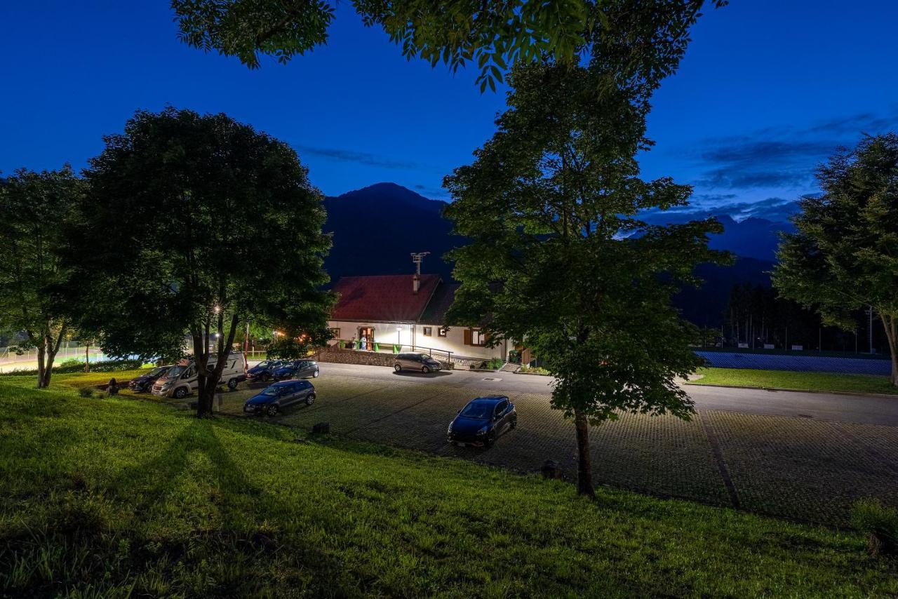 Camping & Caravan Zoncolan Ovaro Luaran gambar