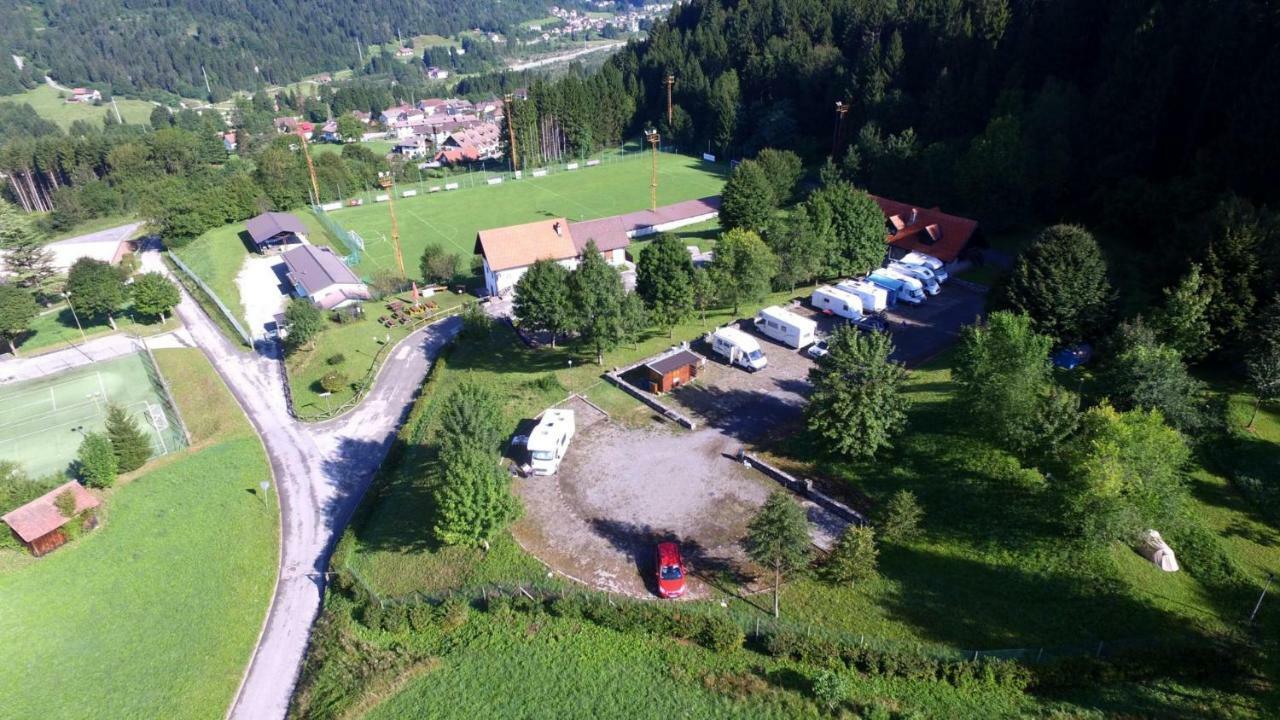Camping & Caravan Zoncolan Ovaro Luaran gambar